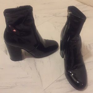 ⭐️Patent Leather Black Booties ⭐️